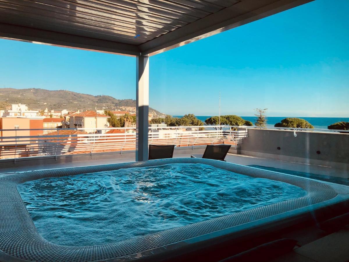 Corallo Wellness Hotel Diano Marina Eksteriør bilde