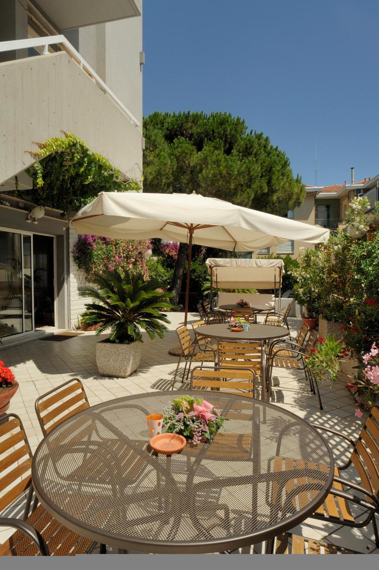 Corallo Wellness Hotel Diano Marina Eksteriør bilde