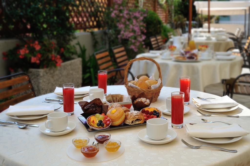 Corallo Wellness Hotel Diano Marina Eksteriør bilde