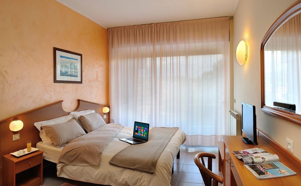 Corallo Wellness Hotel Diano Marina Eksteriør bilde