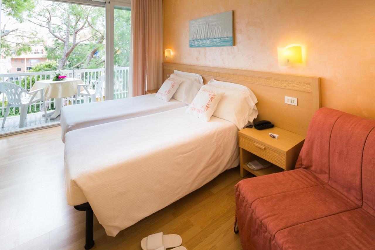 Corallo Wellness Hotel Diano Marina Eksteriør bilde